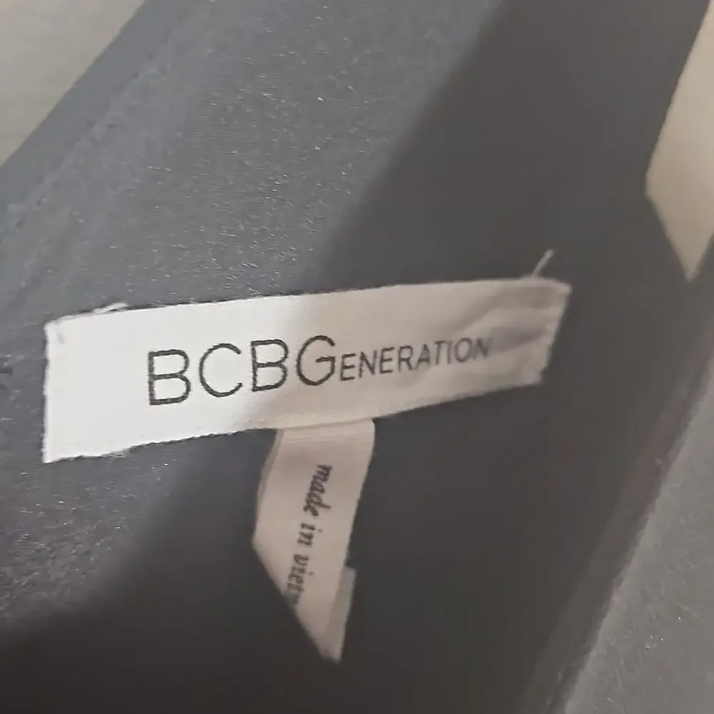 BCBGMAXAZRIA Black Full Length Strappy Gown Sz 0 - Picture 5 of 6